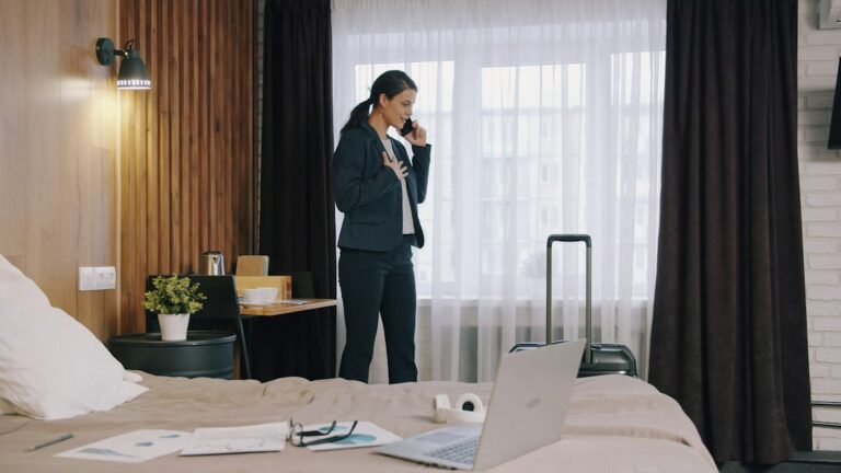 How Smart Technology is Transforming Your Travel Experience