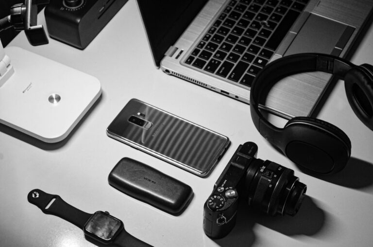 Stay Connected: Best Smart Devices for Travelers in 2023