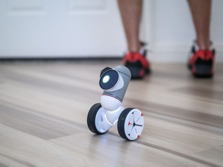 Exploring the Latest Trends in Smart Travel Technologies